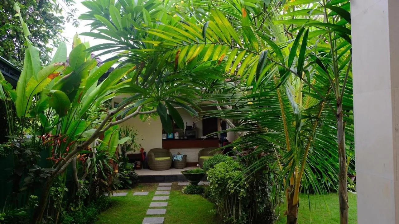 Kubu Green Nusa Dua